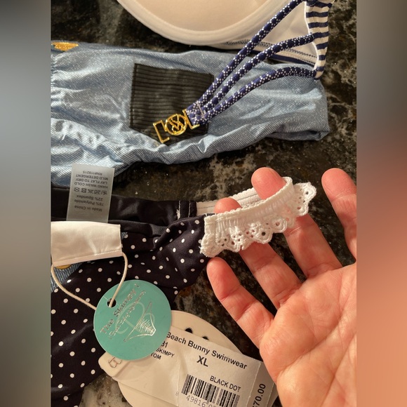 Victoria’s secret’s bikini bombshell and two beach bunny denim look bottoms - Picture 9 of 14